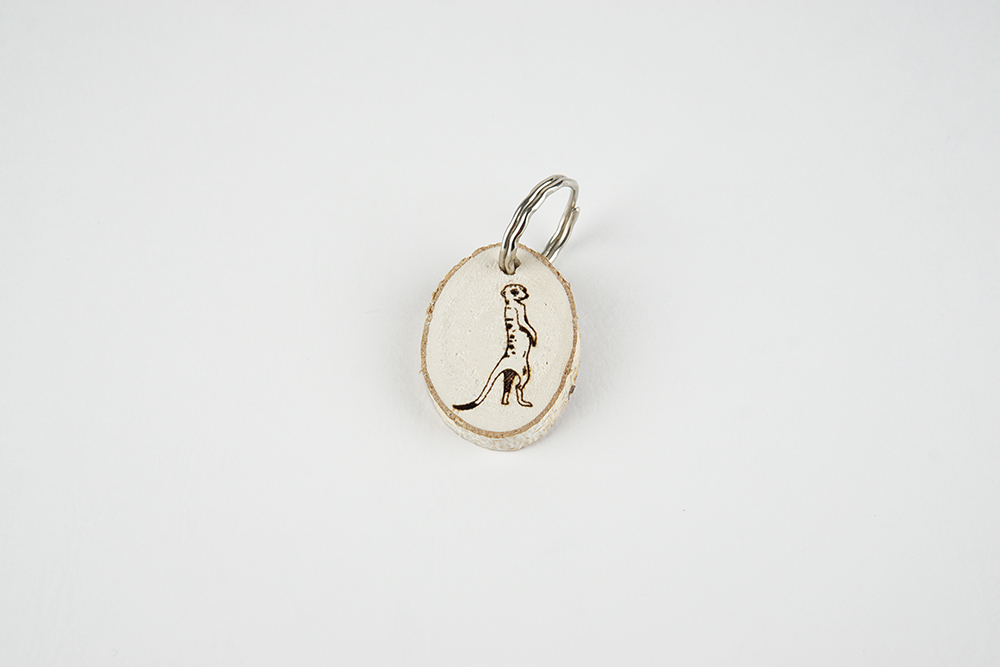 mouri_umweltmanufaktur_schluesselanhaenger_birke_erdmaennchen